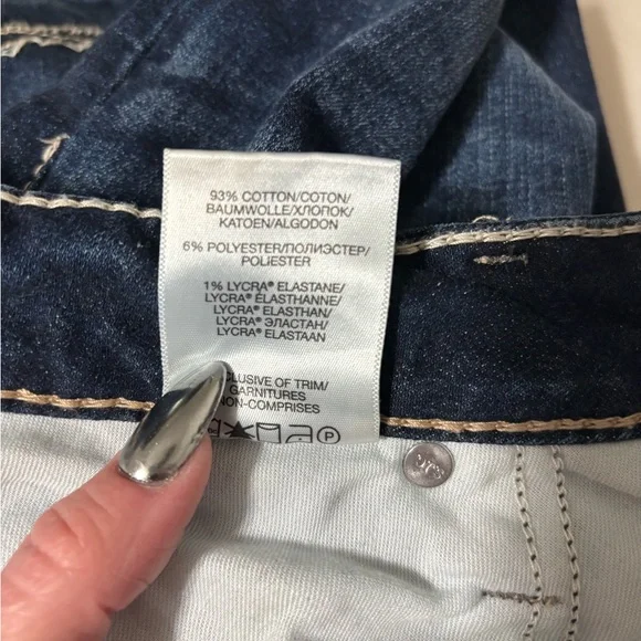 Plus size Silver Jeans Co. ® Suki dark wash
skinny jean in DARK SANDBLAST - Picture 5 of 7